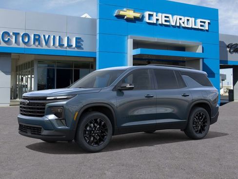 New 2026 Chevrolet Traverse LT w/ Midnight/Sport Edition image 2