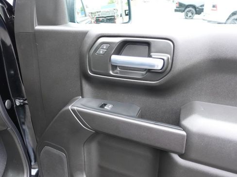 Used 2023 Chevrolet Silverado 1500 Custom w/ LPO, Dark Essentials Package AWD/4WD image 32