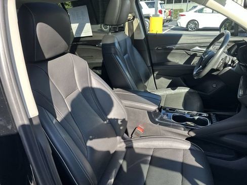 Used 2021 Buick Envision Essence w/ Sport Touring Package AWD/4WD image 29