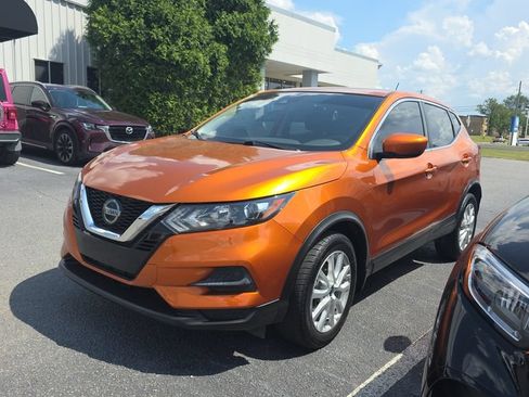 Used 2021 Nissan Rogue Sport S FWD image 3