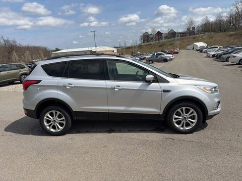 Used 2019 Ford Escape SEL image 6