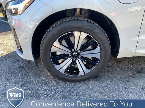 Certified 2025 Volvo XC60 T8 Plus w/ Protection Package Premier AWD/4WD image 10