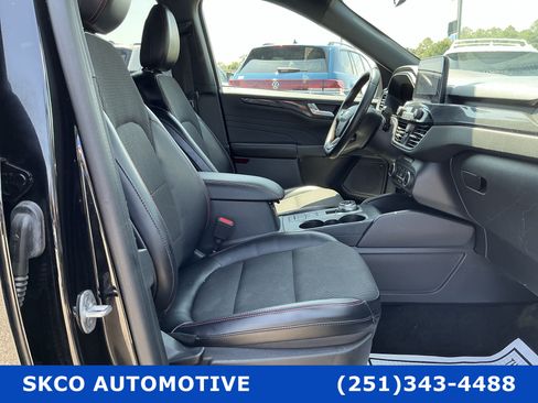 Used 2023 Ford Escape ST-Line FWD image 13