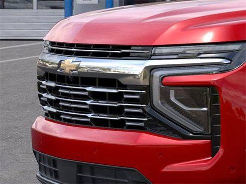 New 2026 Chevrolet Suburban Premier image 13