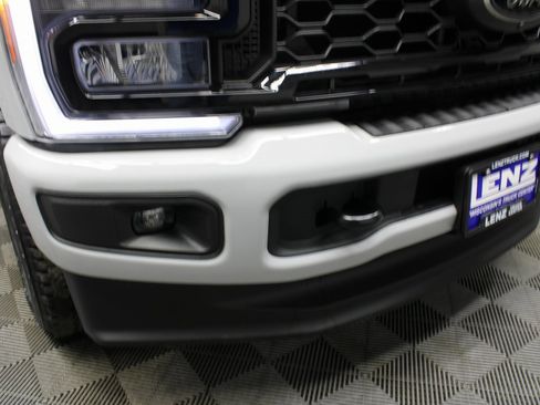 Used 2025 Ford F350 Lariat w/ Black Appearance Package image 56
