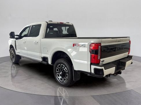 Used 2026 Ford F250 Platinum AWD/4WD image 4