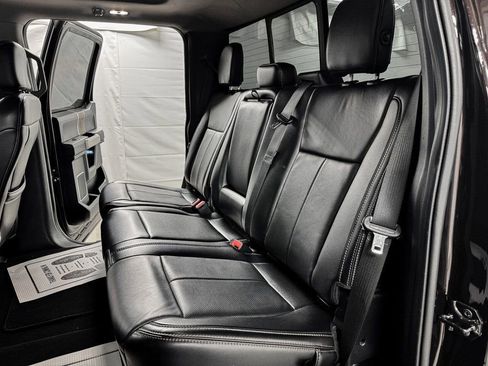 Used 2019 Ford F150 Lariat w/ Equipment Group 502A Luxury AWD/4WD image 8