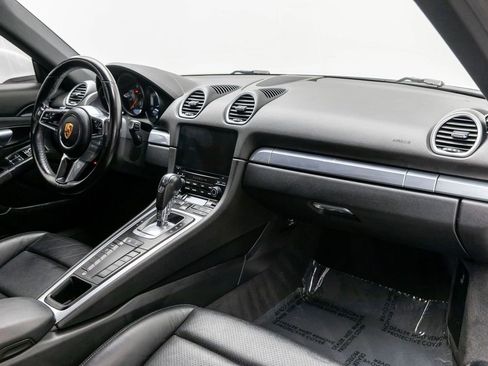 Used 2018 Porsche 718 Cayman image 15