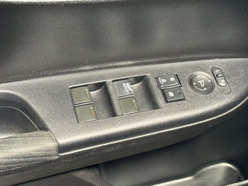 Used 2017 Honda Accord LX image 14