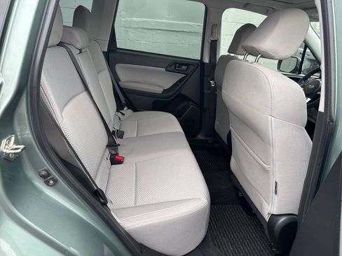Used 2018 Subaru Forester 2.5i Premium w/ All-Weather Package AWD/4WD image 21