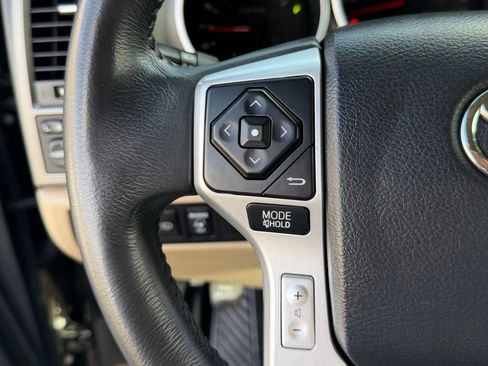 Used 2017 Toyota Sequoia Limited w/ Safety & Convenience Package image 21