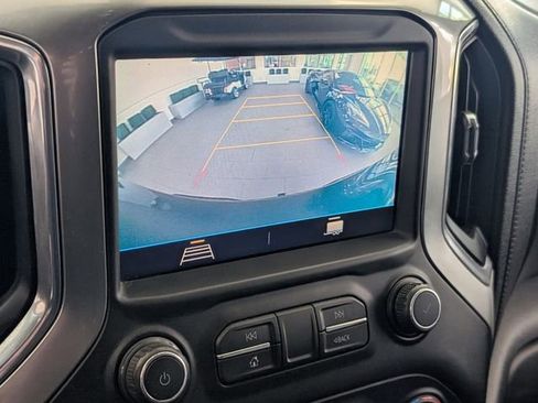 Used 2019 Chevrolet Silverado 1500 RST image 22