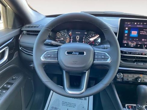New 2026 Jeep Compass Limited image 27