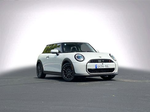 Used 2025 MINI Cooper S FWD image 2