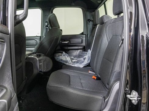 New 2026 RAM 1500 Express AWD/4WD image 37