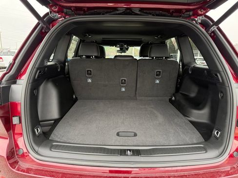 New 2025 Jeep Grand Cherokee Altitude RWD image 22