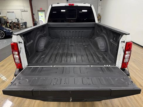 Used 2020 Ford F250 Lariat w/ Lariat Ultimate Package AWD/4WD image 8