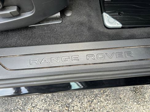Used 2020 Land Rover Range Rover Evoque SE AWD/4WD image 36