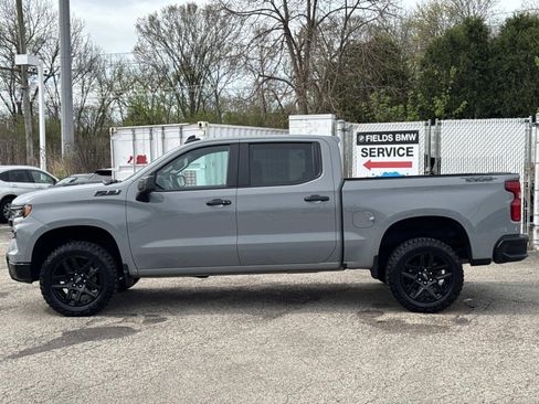 Used 2024 Chevrolet Silverado 1500 LT Trail Boss w/ Convenience Package II image 9