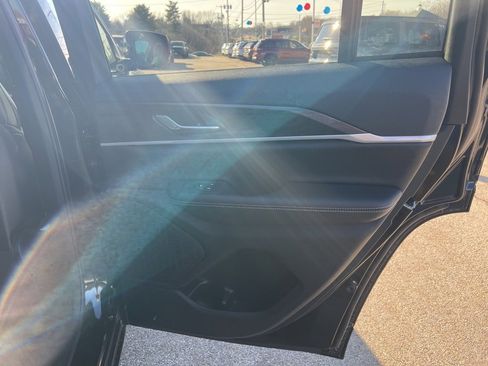 New 2026 Jeep Grand Cherokee Laredo image 12