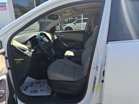 Used 2017 Hyundai Santa Fe Sport w/ 2.4L Tech Package 04 FWD image 11