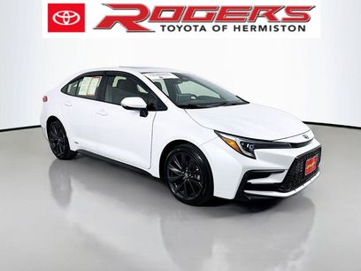Certified 2025 Toyota Corolla SE w/ SE Premium Package
