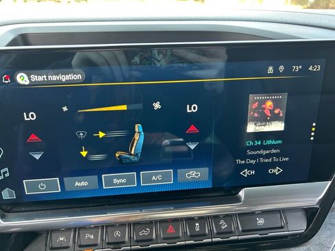 Certified 2022 Chevrolet Silverado 1500 LTZ w/ Z71 Off-Road Package image 34