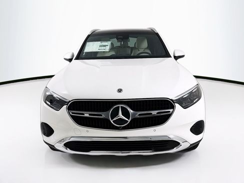 New 2026 Mercedes-Benz GLC 300 4MATIC image 2