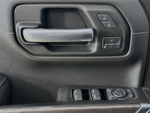 Used 2019 Chevrolet Silverado 1500 LTZ w/ LTZ Premium Package image 19