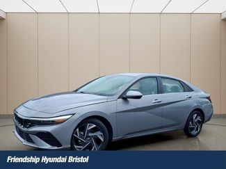 Used 2025 Hyundai Elantra Limited FWD video 1