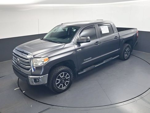 Used 2017 Toyota Tundra SR5 w/ TRD Off Road Package AWD/4WD image 37