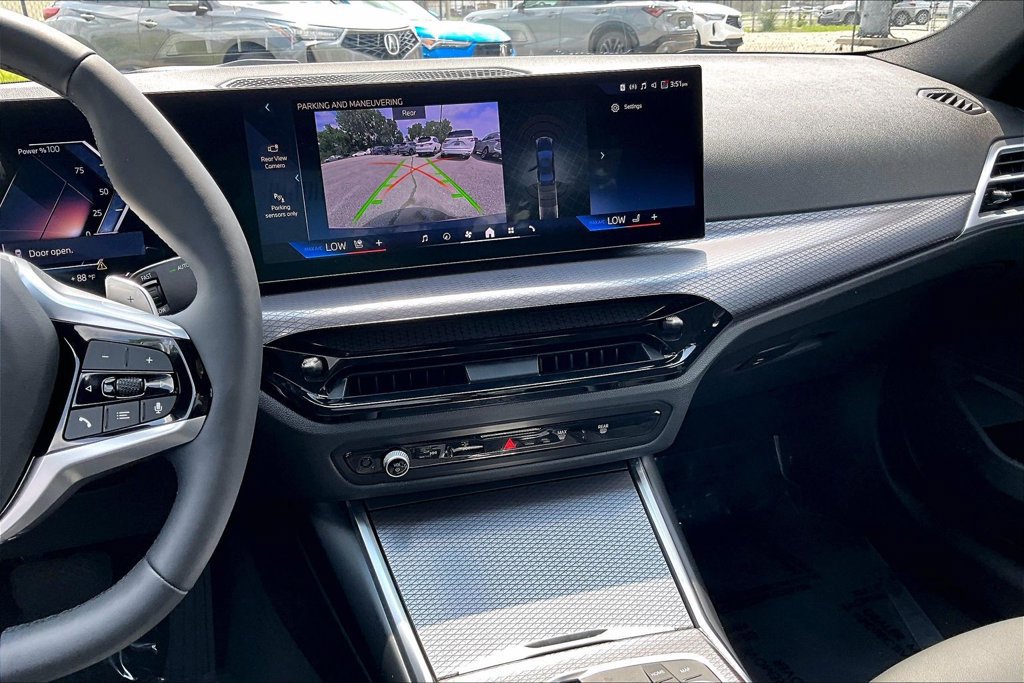 Used 2025 BMW 330i xDrive Sedan AWD/4WD image 8