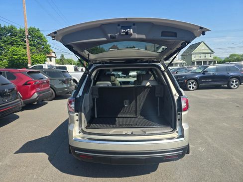 Used 2017 GMC Acadia Limited SLT AWD/4WD image 21