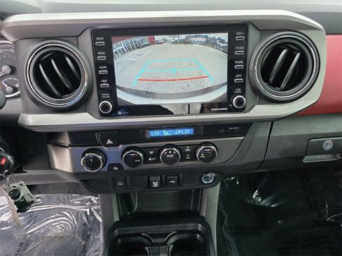Used 2021 Toyota Tacoma SR5 image 21
