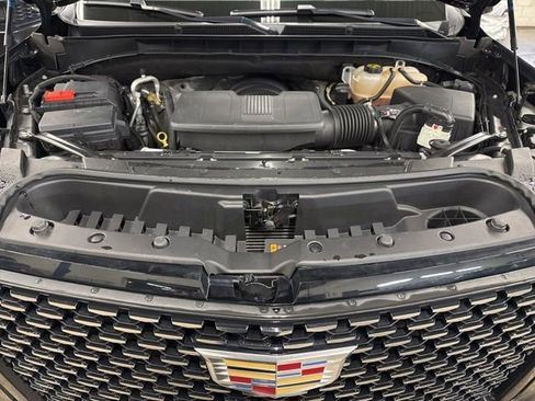 Used 2023 Cadillac Escalade Premium Luxury AWD/4WD image 30
