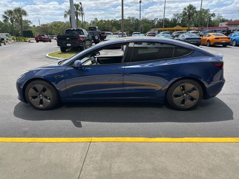 Used 2021 Tesla Model 3 Standard Range RWD image 7