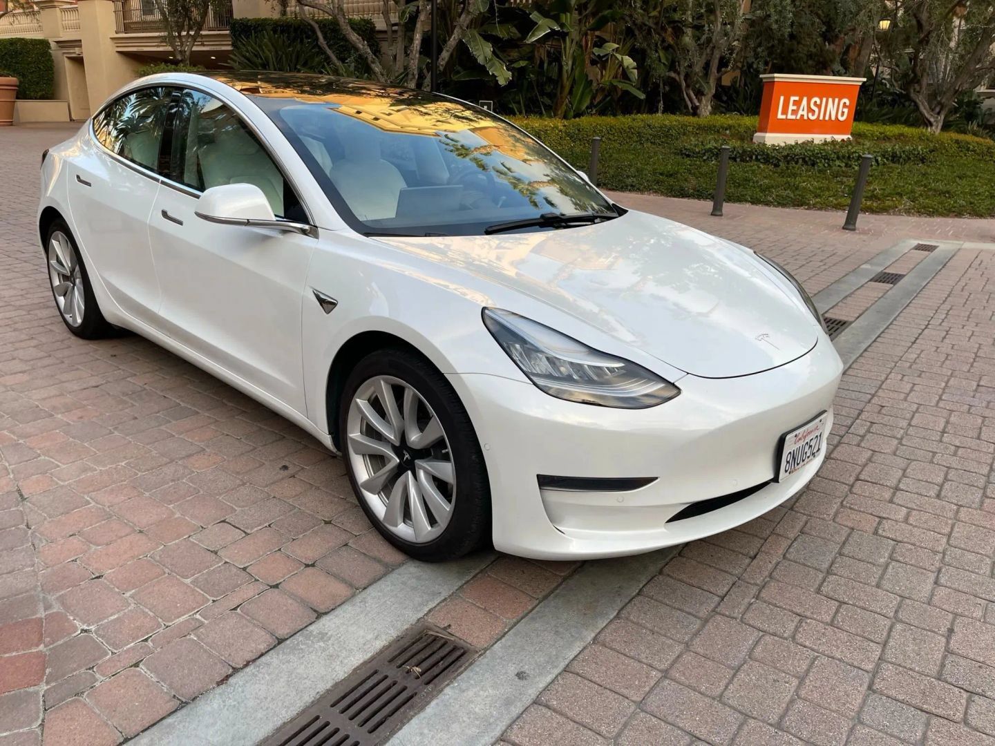 Used 2019 Tesla Model 3 Long Range RWD image 5