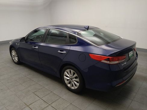 Used 2017 Kia Optima LX w/ Option Group 014 FWD image 3