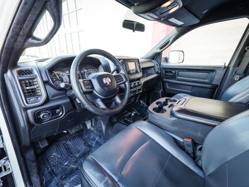 Used 2022 RAM 2500 Tradesman w/ Chrome Appearance Group image 12