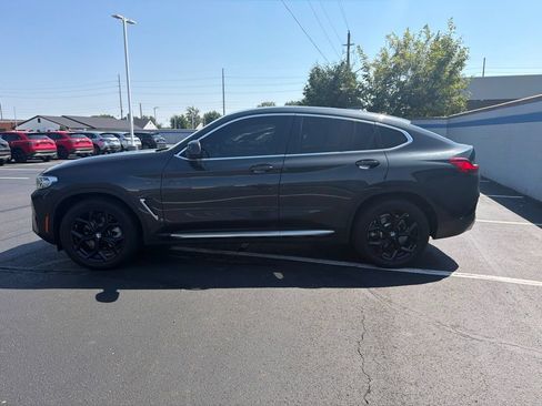 Used 2022 BMW X4 xDrive30i w/ Parking Assistance Package AWD/4WD image 2