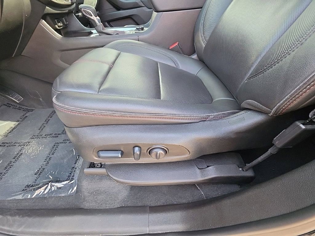 Used 2024 Chevrolet Traverse RS AWD/4WD image 21