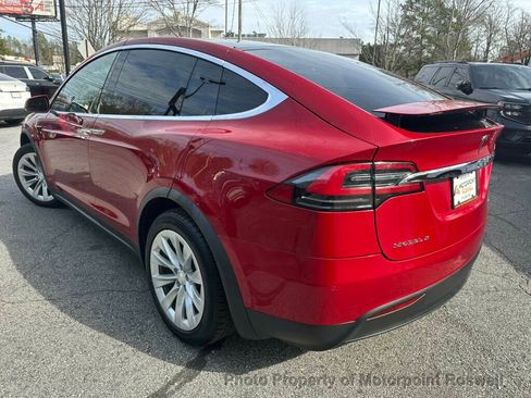 Used 2018 Tesla Model X 75D image 5
