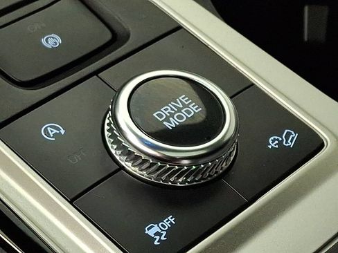 Used 2023 Ford Explorer ST w/ Equipment Group 401A AWD/4WD image 27