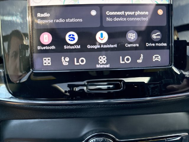 Certified 2023 Volvo XC40 B5 Plus w/ Climate Package AWD/4WD image 20