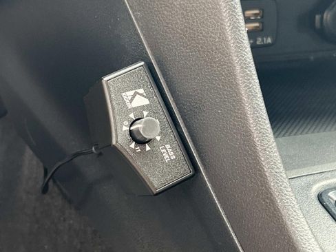 Used 2021 Subaru Crosstrek 2.5i Sport w/ Moonroof Package image 35