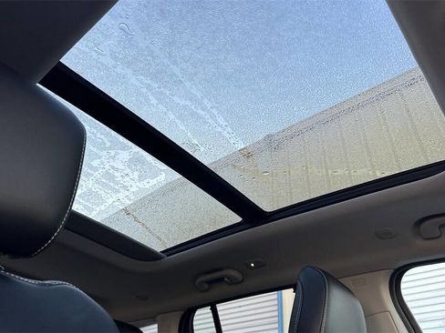 Used 2023 Jeep Grand Cherokee 30th Anniversary image 18