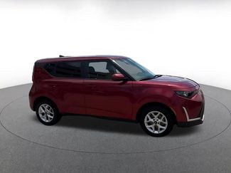 Used 2025 Kia Soul LX w/ LX Technology Package FWD video 2