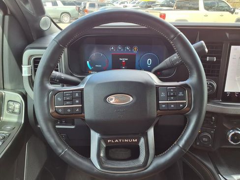 Used 2024 Ford F250 Platinum image 36