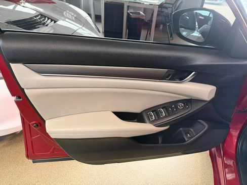 Used 2020 Honda Accord Hybrid image 15