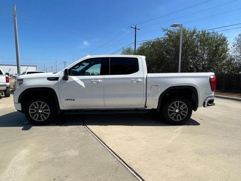 Used 2020 GMC Sierra 1500 AT4 w/ AT4 Premium Package AWD/4WD image 2